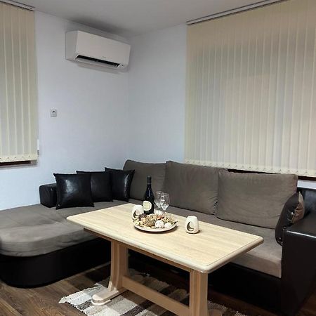 Guest House Tanevi Ντέβιν Εξωτερικό φωτογραφία
